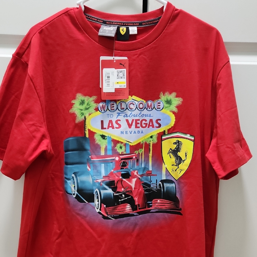 NWT FERRARI F1 X Puma Red Las Vegas Racing T-Shirt Size Medium